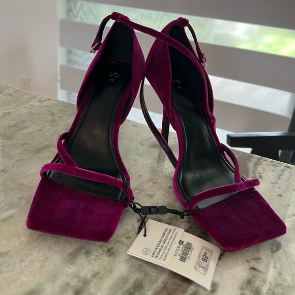 Brand new with tag, Zara velvet magenta sandals, size:10 - Picture 1 of 4